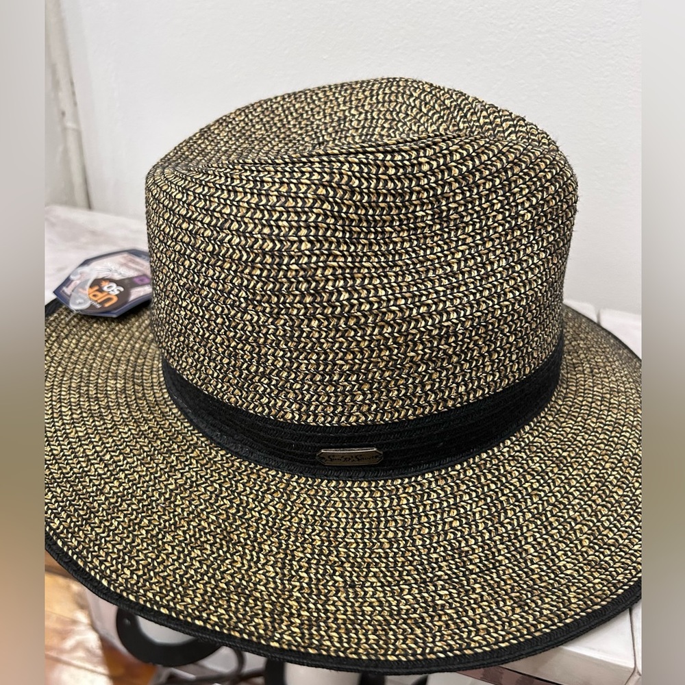 NWT women sun hat